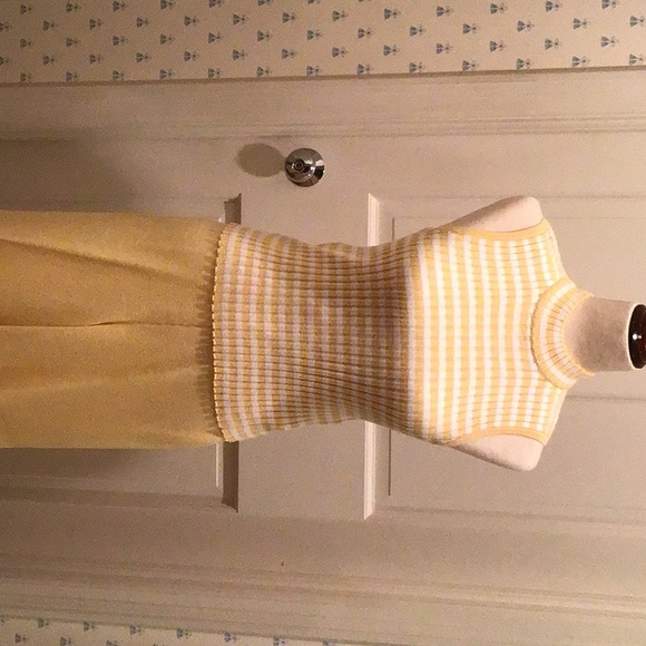 ST. JOHN SPORT YELLOW AND WHITE PANT SUIT (PANTS CAN BE SOLD SEPARATELY) - Picture 2 of 2